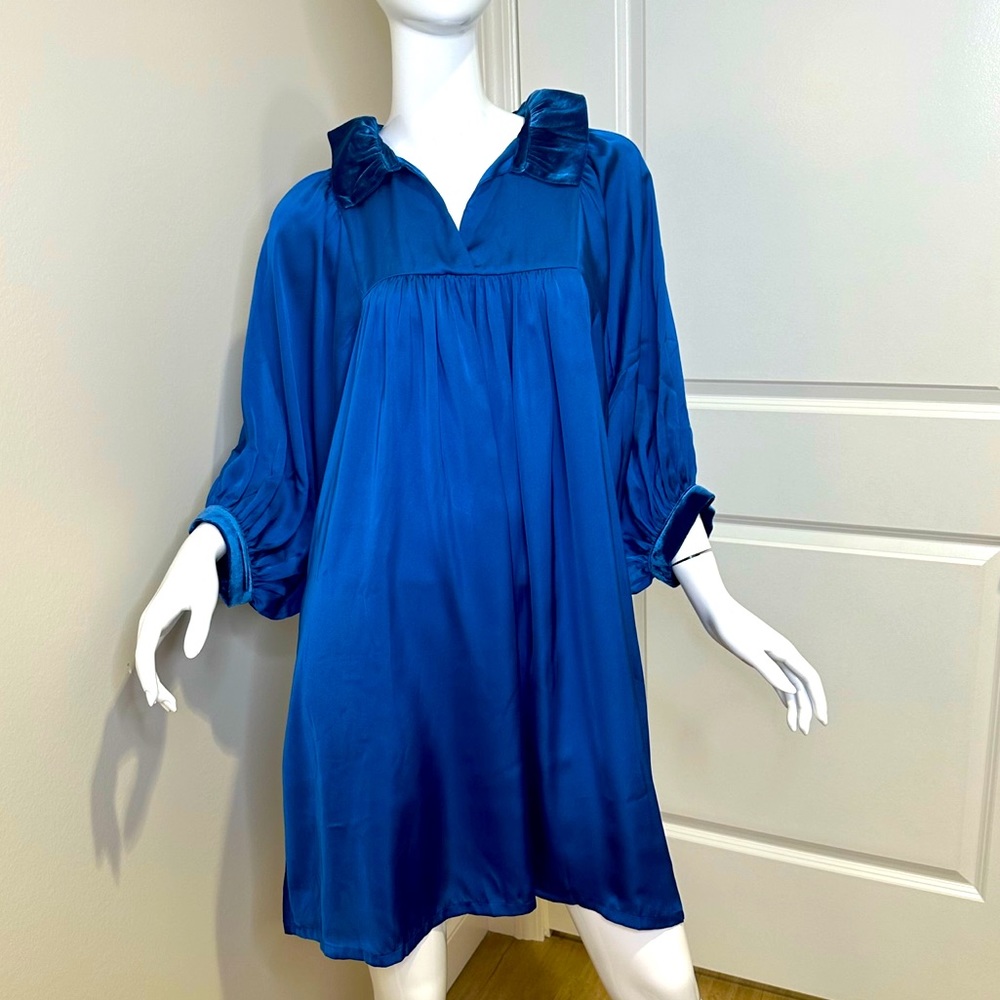 NWT Emily McCarthy Poppy Dress Blue Medium